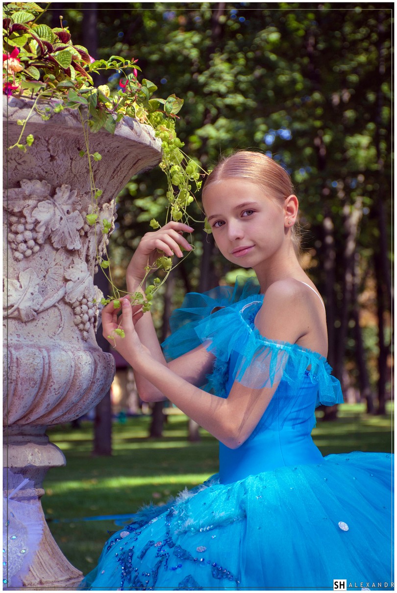 27 ф