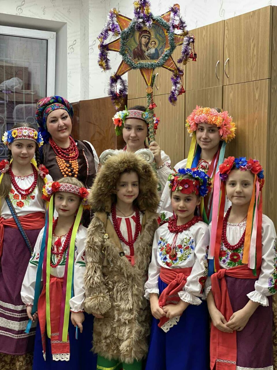 2 Різдвяі дива маленькi артисти фольклору Рiздво 2019